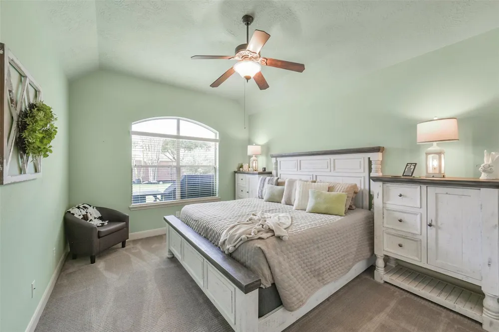 21214 Redcrest Manor Drive Richmond, TX 77406
