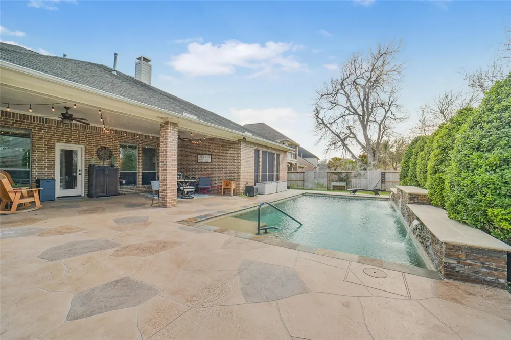 21214 Redcrest Manor Drive Richmond, TX 77406