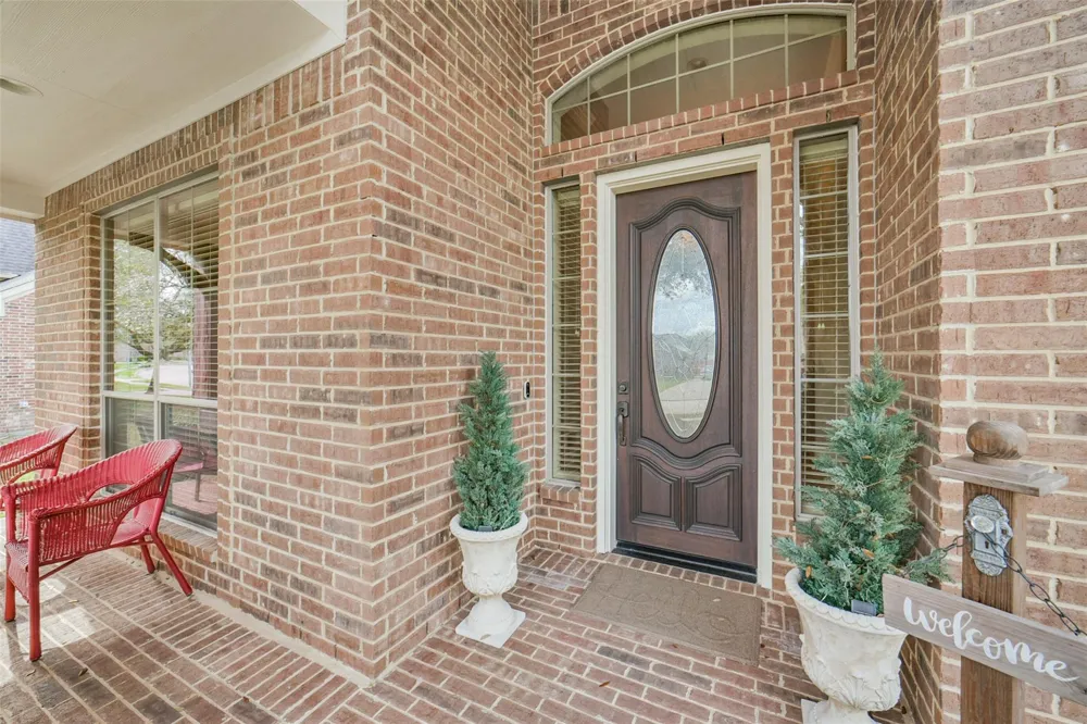 21214 Redcrest Manor Drive Richmond, TX 77406