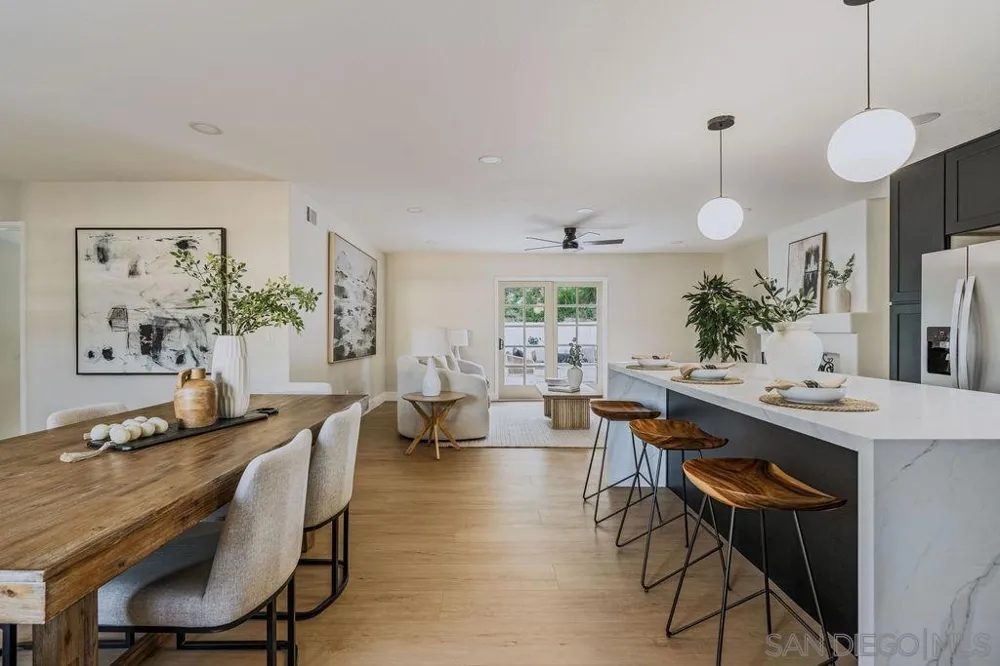 5994 Amaya Dr La Mesa, CA 91942