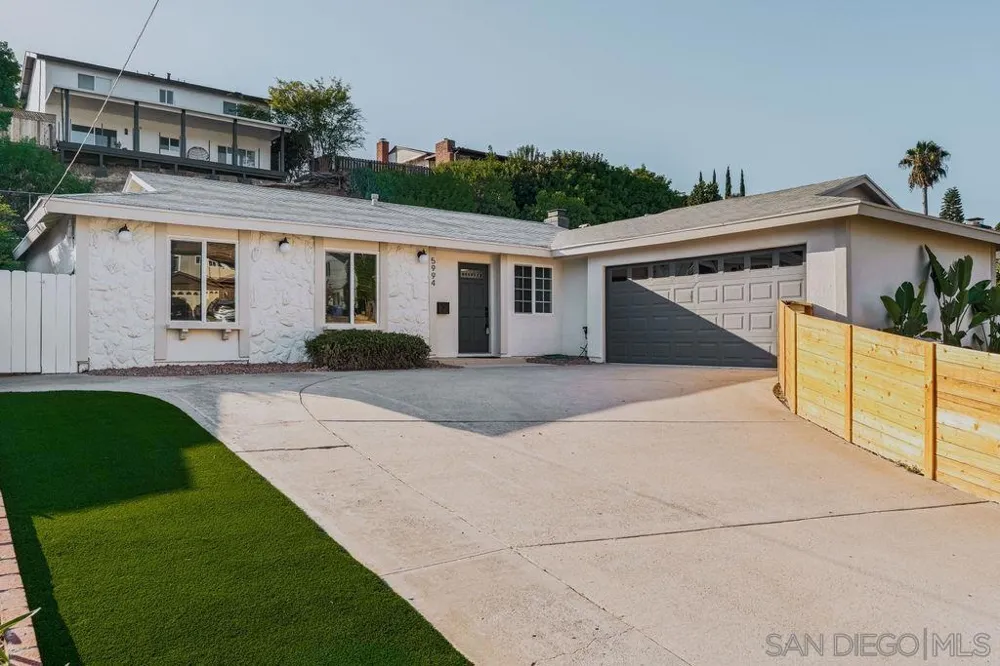 5994 Amaya Dr La Mesa, CA 91942