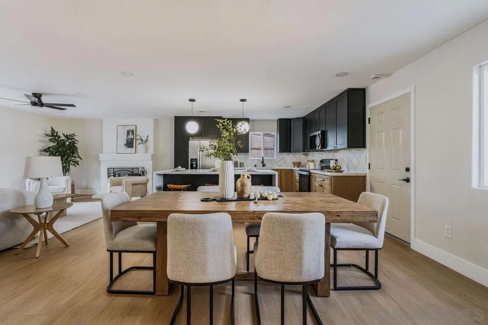 5994 Amaya Dr La Mesa, CA 91942