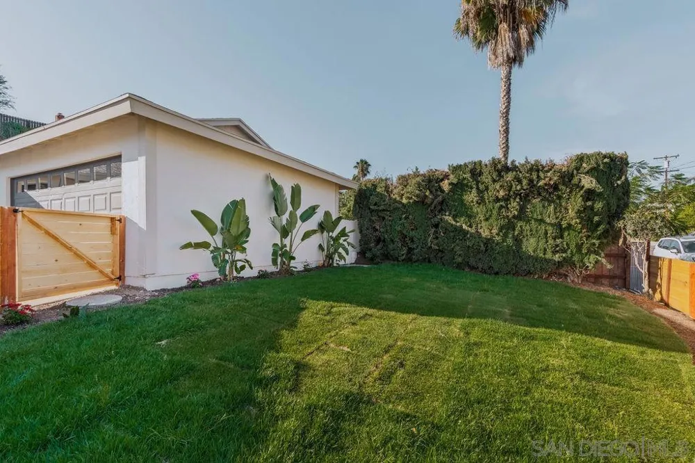5994 Amaya Dr La Mesa, CA 91942