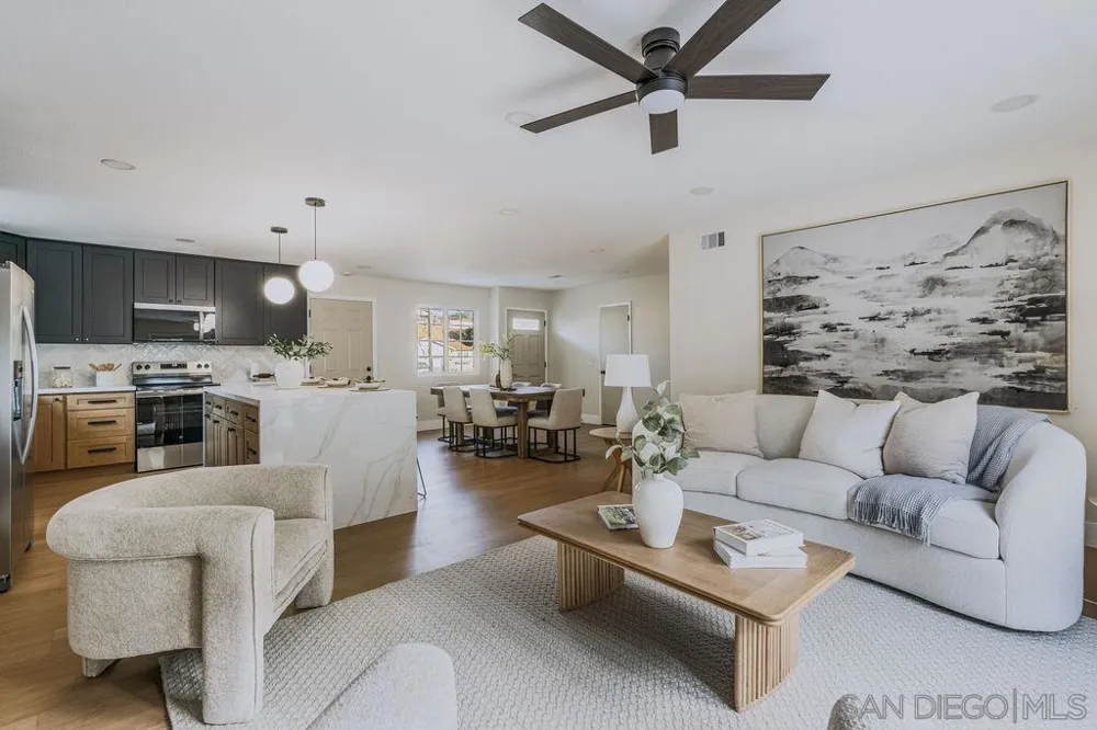 5994 Amaya Dr La Mesa, CA 91942