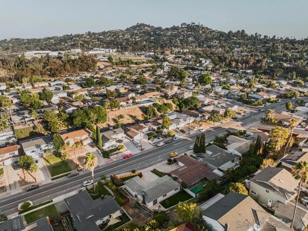 5994 Amaya Dr La Mesa, CA 91942