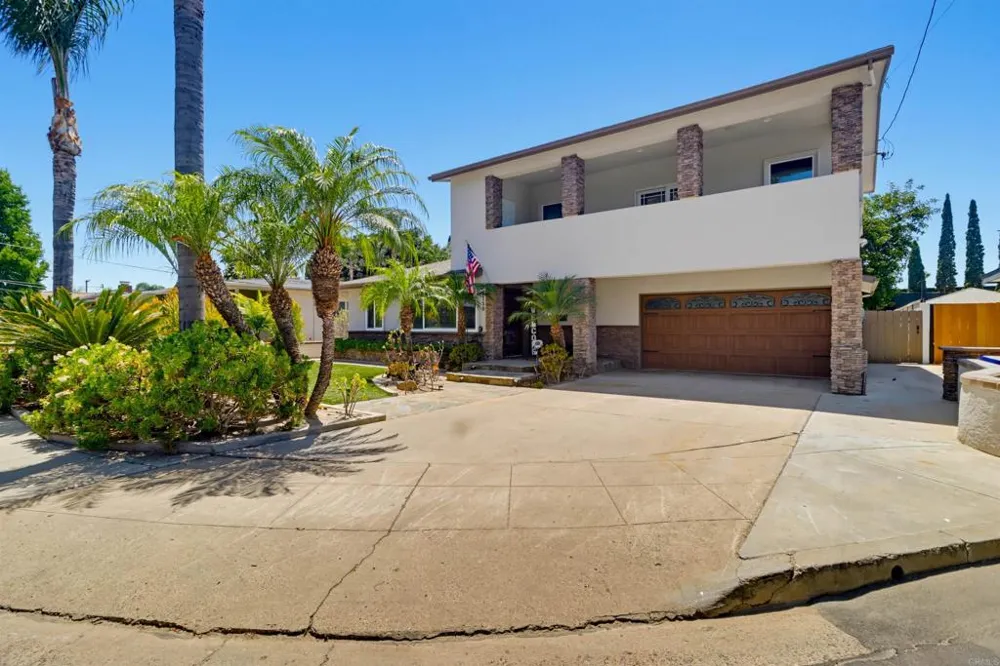 5150 Harmony Lane La Mesa, CA 91941