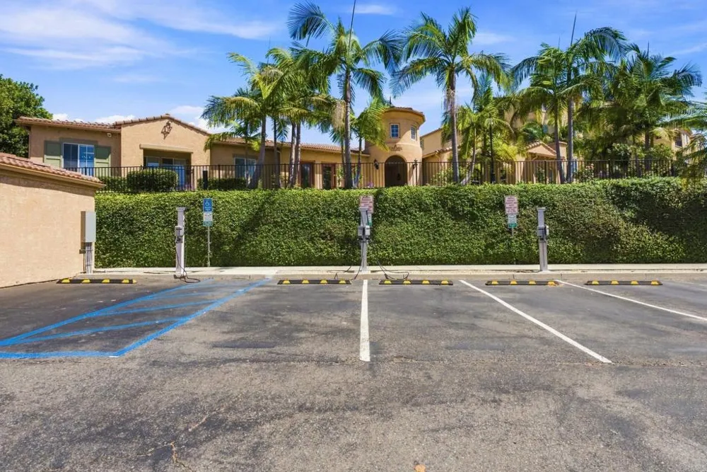 3845 Elijah Ct #613 San Diego, CA 92130