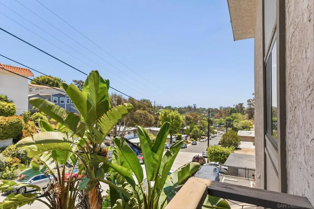 3940 Dove Street #204 San Diego, CA 92103