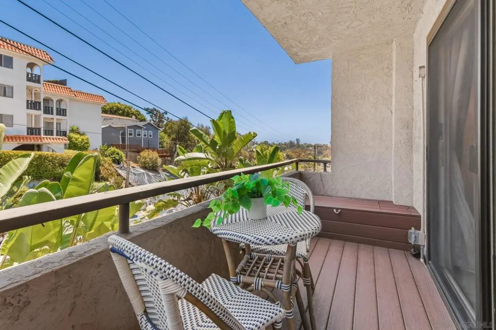 3940 Dove Street #204 San Diego, CA 92103