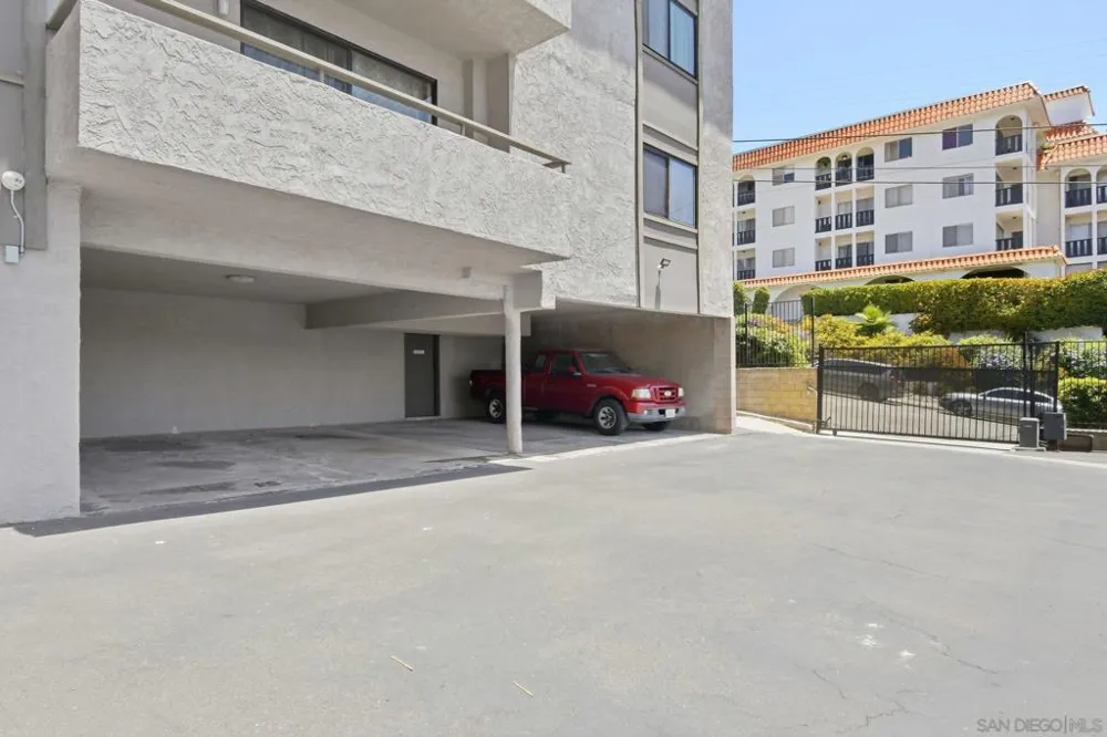 3940 Dove Street #204 San Diego, CA 92103