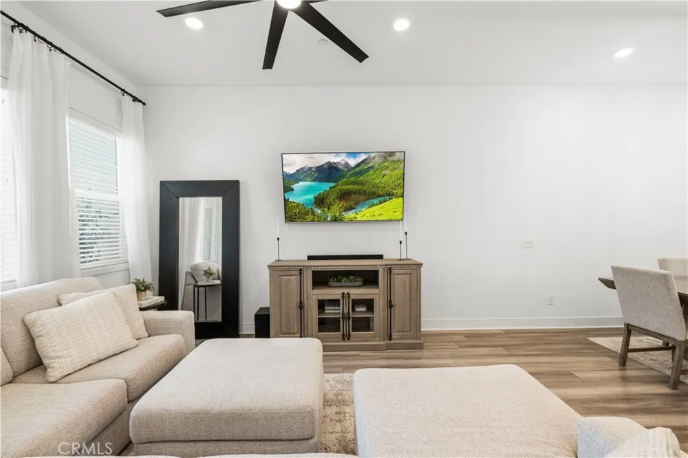 27420 Horizon View Valencia, CA 91381