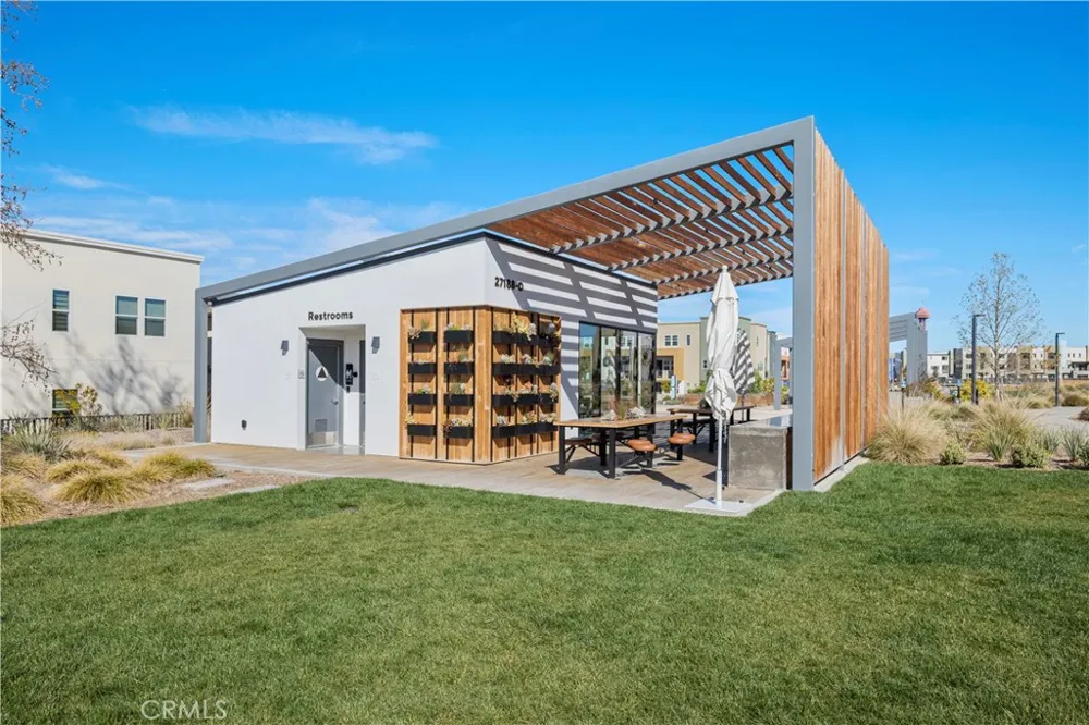 27420 Horizon View Valencia, CA 91381
