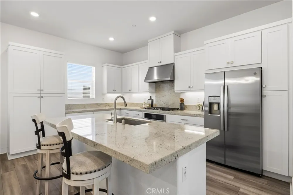 27420 Horizon View Valencia, CA 91381