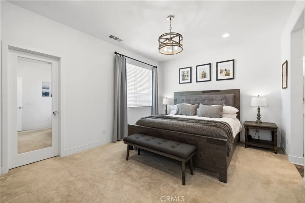 27420 Horizon View Valencia, CA 91381