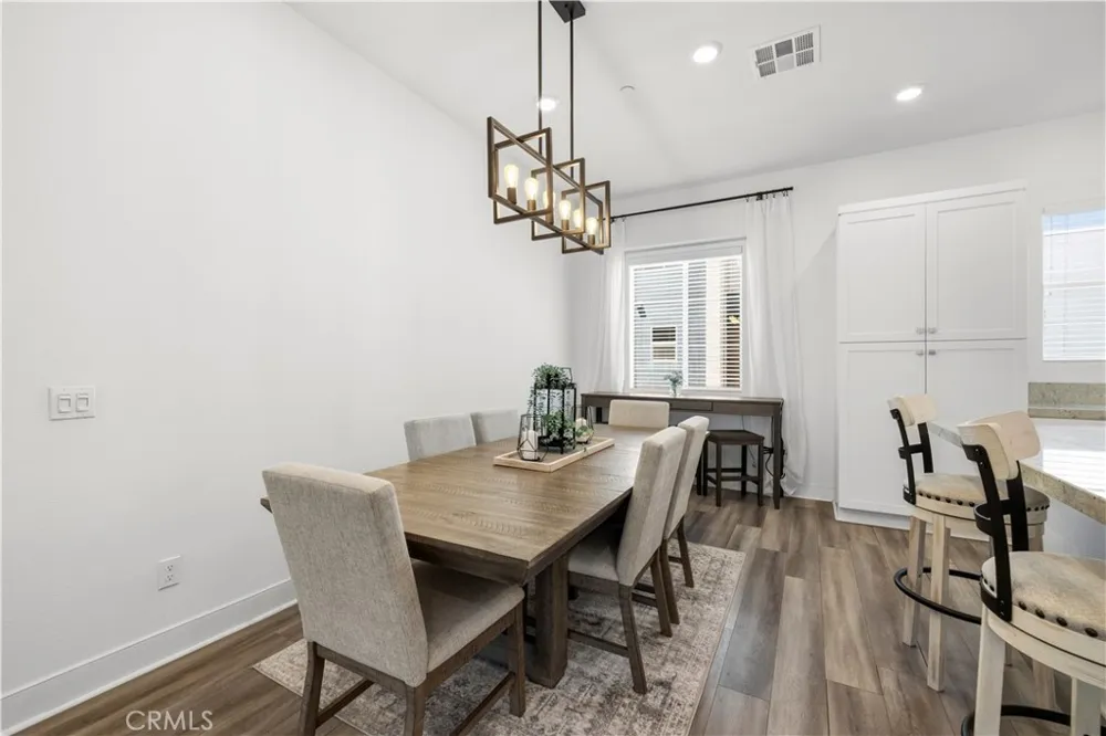 27420 Horizon View Valencia, CA 91381