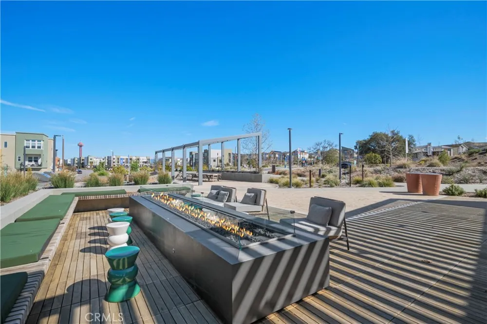 27420 Horizon View Valencia, CA 91381