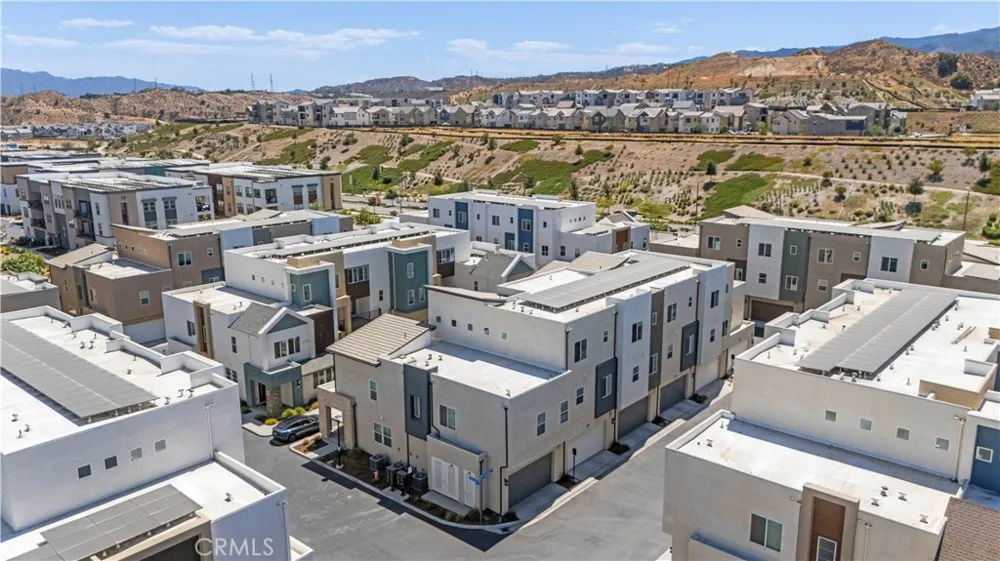 27420 Horizon View Valencia, CA 91381