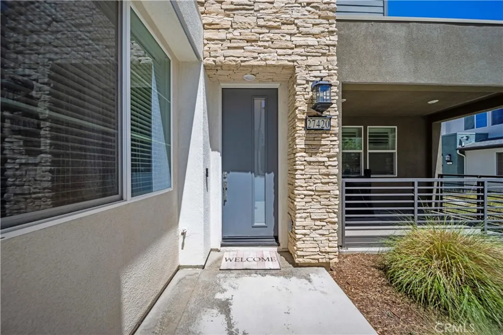 27420 Horizon View Valencia, CA 91381