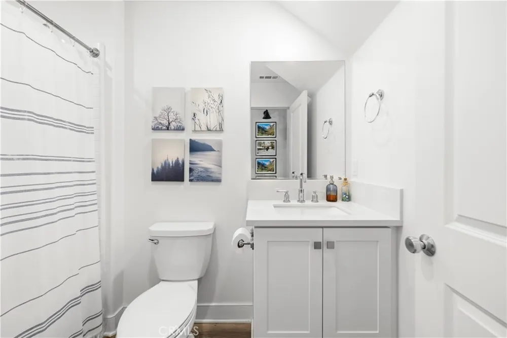 27420 Horizon View Valencia, CA 91381