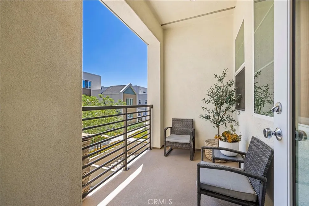 27420 Horizon View Valencia, CA 91381