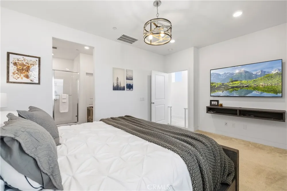 27420 Horizon View Valencia, CA 91381