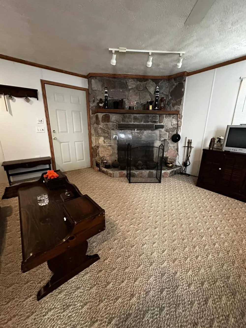 1627 W Delong Drive Baldwin, MI 49304