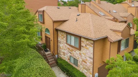 19 Schindler Dr