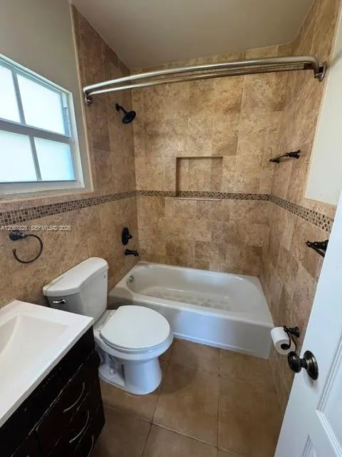 740 SE 4th Pl Hialeah, FL 33010