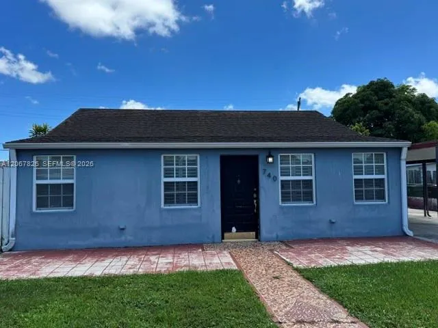 740 SE 4th Pl Hialeah, FL 33010