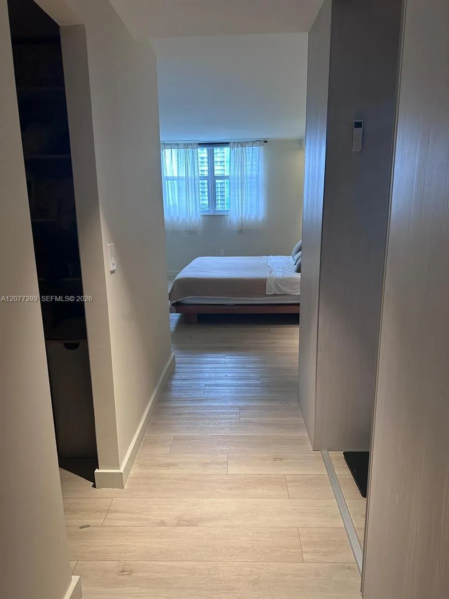 210 Sea View Dr #608 Key Biscayne, FL 33149