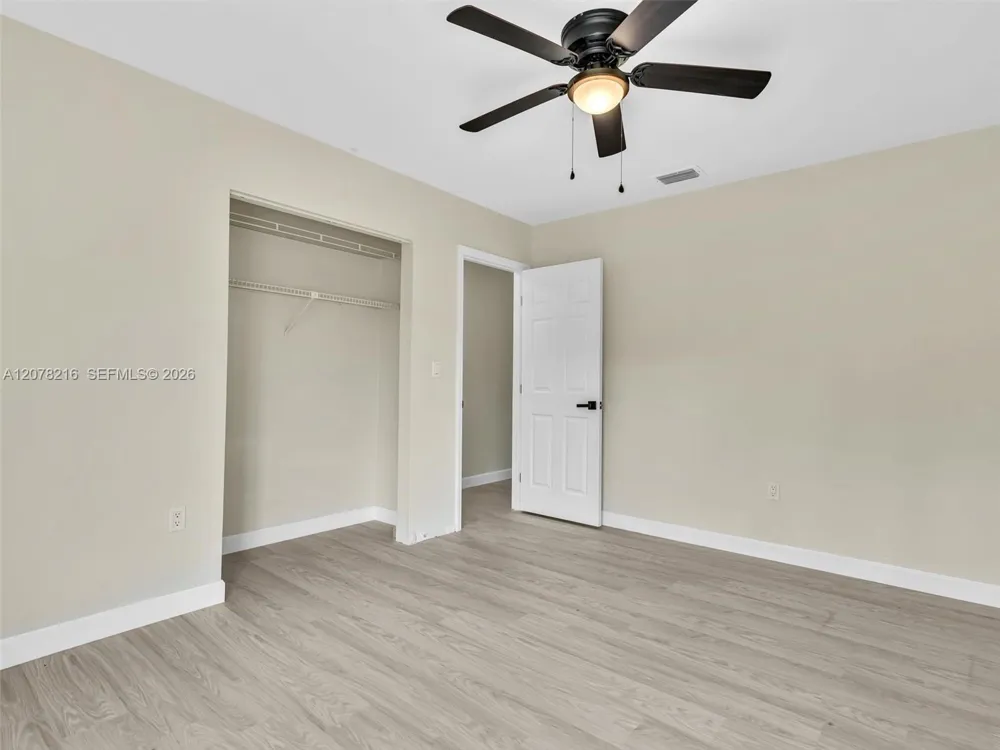 8813 Paradise Ct Tamarac, FL 33321