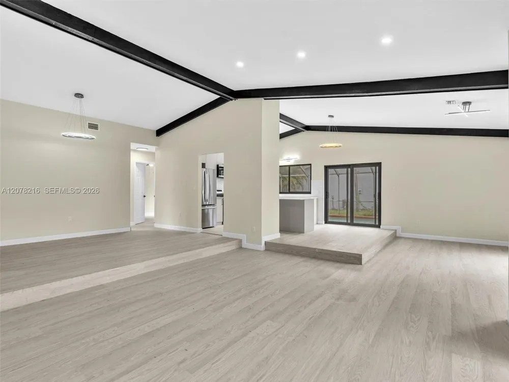8813 Paradise Ct Tamarac, FL 33321