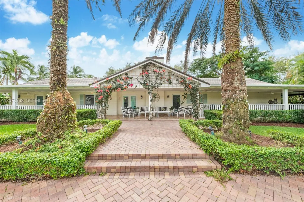7345 SW 152nd St Palmetto Bay, FL 33157