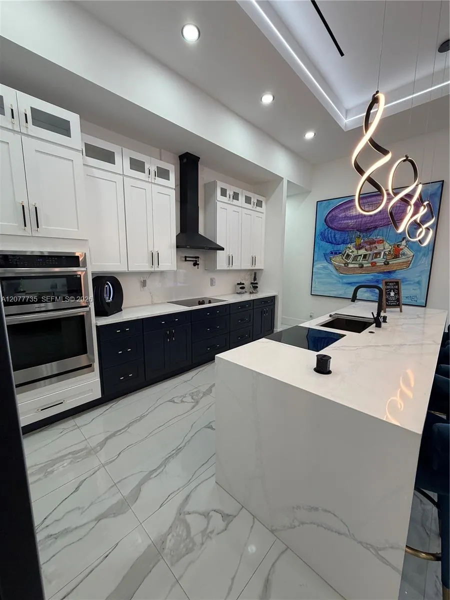 910 NW 38th AVE Cape Coral, FL 33993