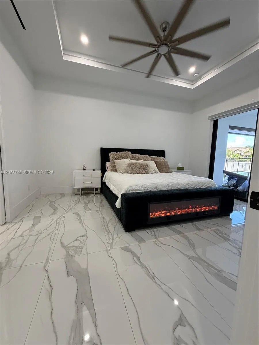 910 NW 38th AVE Cape Coral, FL 33993