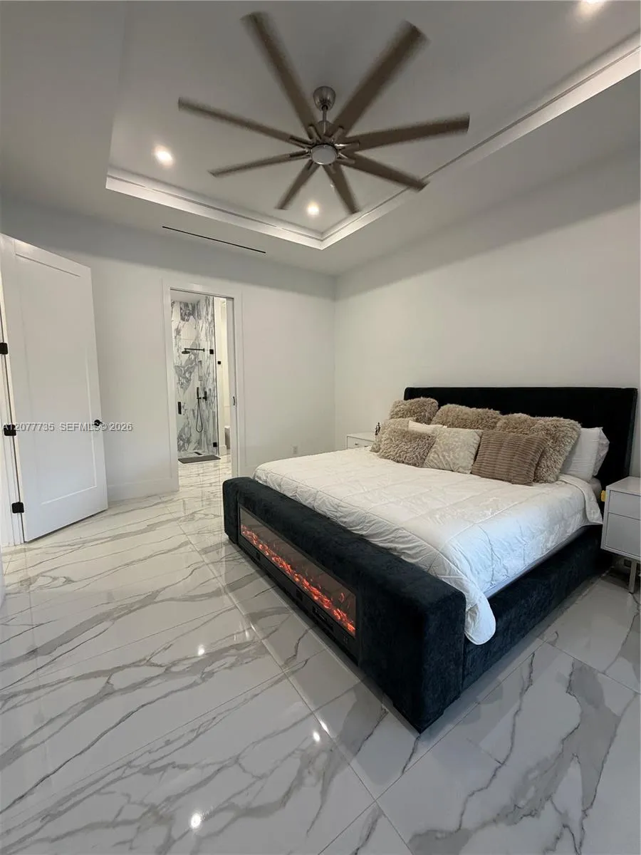 910 NW 38th AVE Cape Coral, FL 33993
