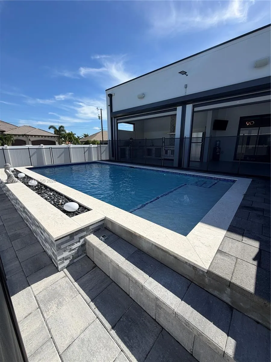 910 NW 38th AVE Cape Coral, FL 33993