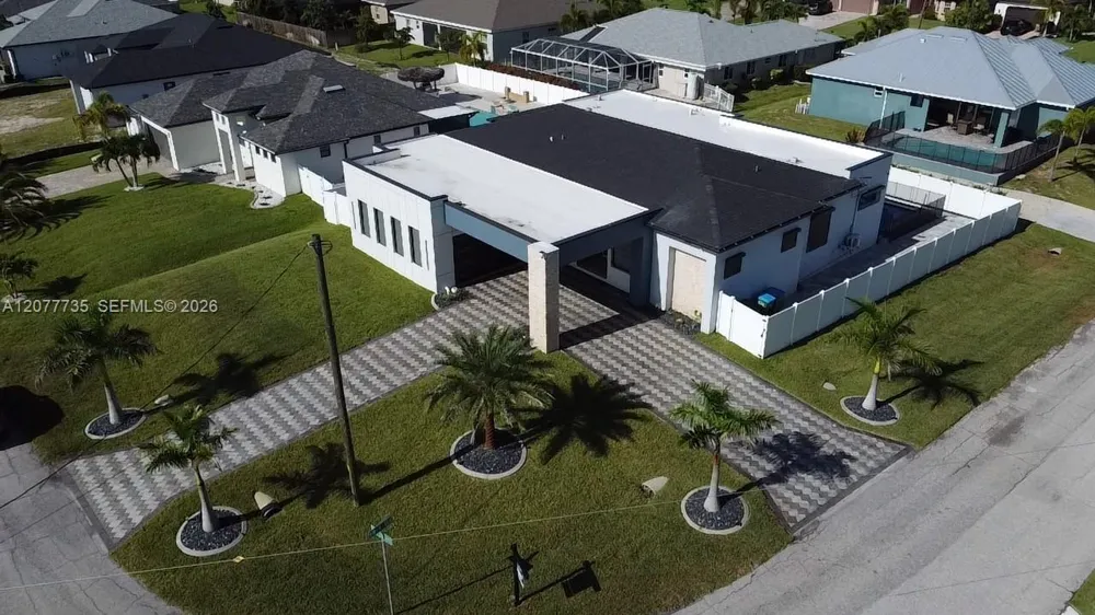 910 NW 38th AVE Cape Coral, FL 33993
