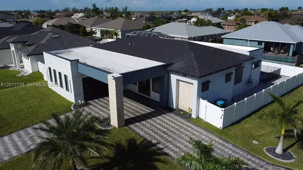 910 NW 38th AVE Cape Coral, FL 33993