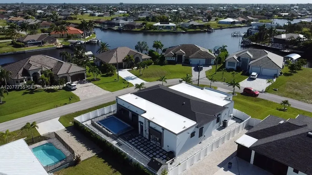 910 NW 38th AVE Cape Coral, FL 33993