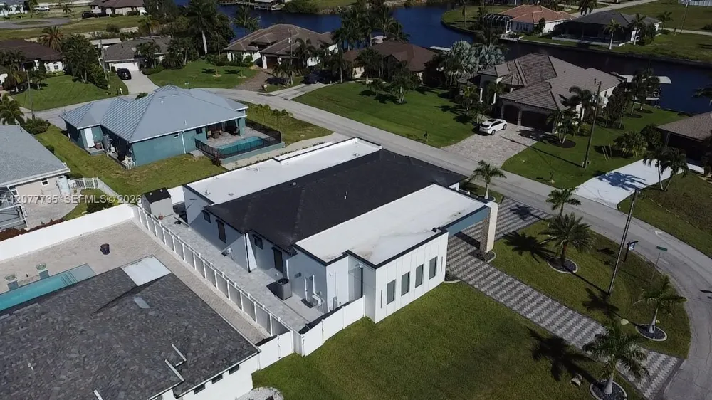 910 NW 38th AVE Cape Coral, FL 33993