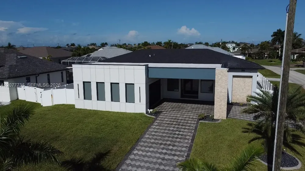 910 NW 38th AVE Cape Coral, FL 33993