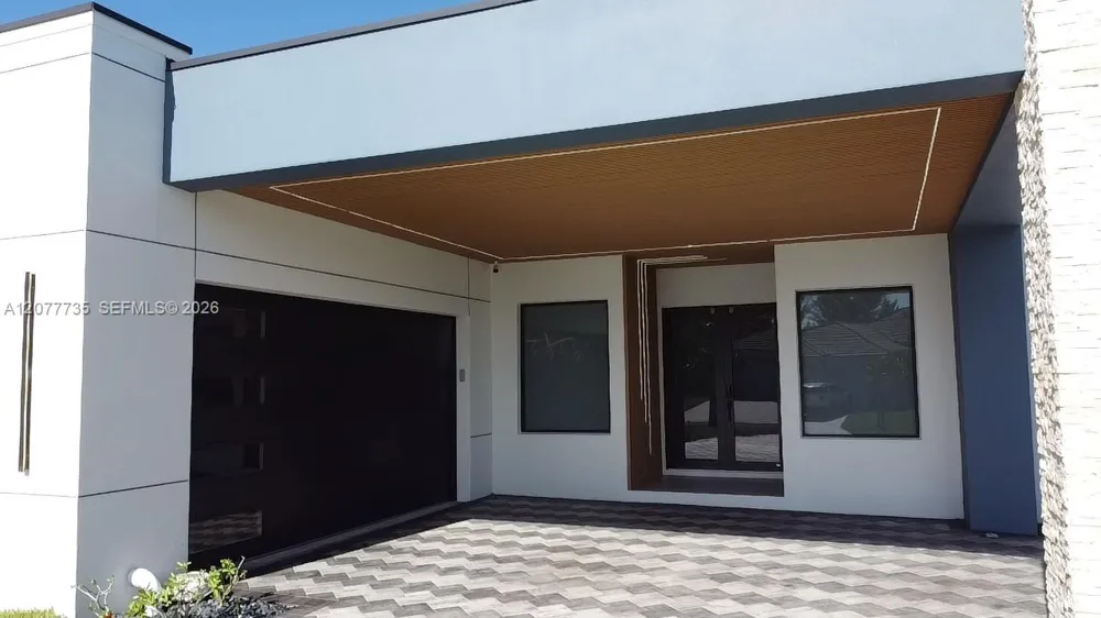 910 NW 38th AVE Cape Coral, FL 33993