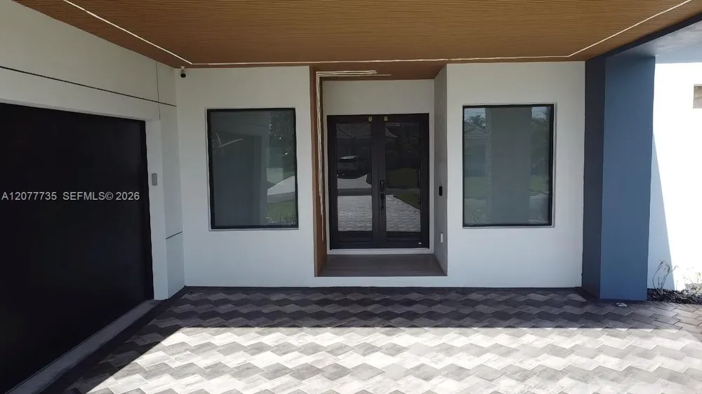 910 NW 38th AVE Cape Coral, FL 33993