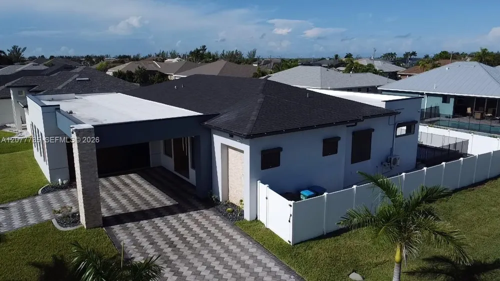 910 NW 38th AVE Cape Coral, FL 33993