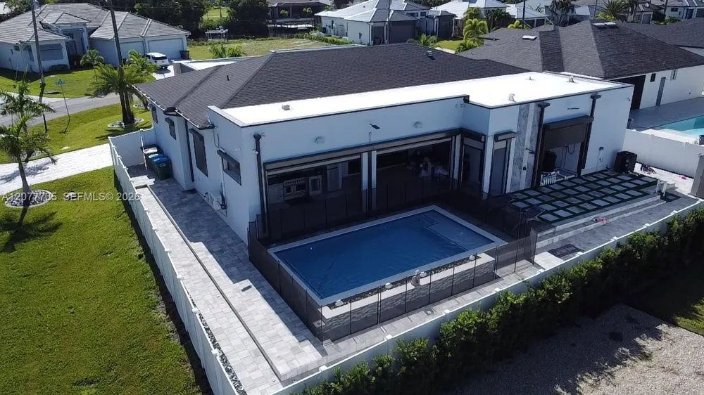 910 NW 38th AVE Cape Coral, FL 33993