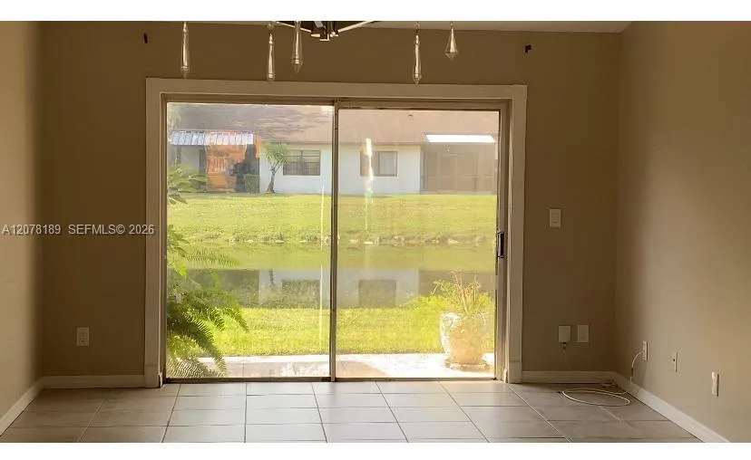 803 SW 119th Way #803 Davie, FL 33325