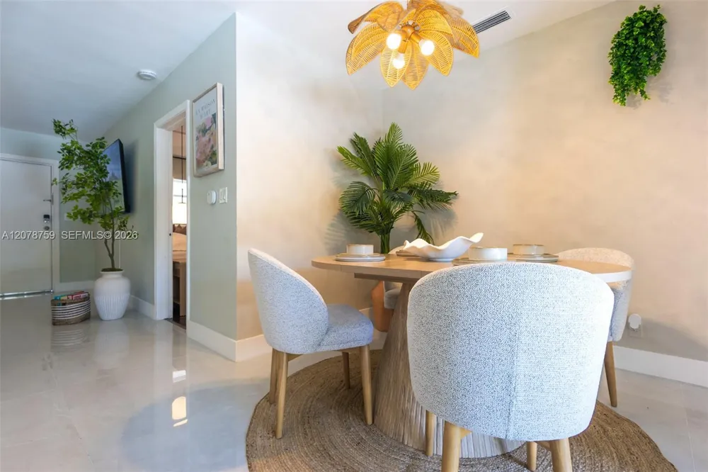 200 SE 19th St Fort Lauderdale, FL 33316
