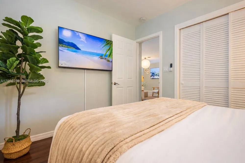 200 SE 19th St Fort Lauderdale, FL 33316