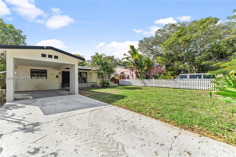 200 SE 19th St Fort Lauderdale, FL 33316